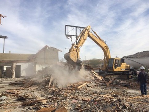 House Demolition Excavator